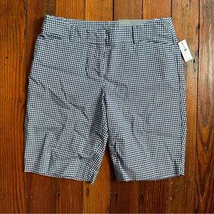 NWT Talbots Perfect Short 9.5” 4P